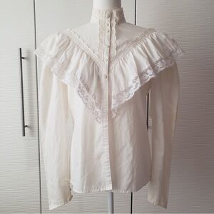 Gunne Sax/Gunnies White Lace Blouse